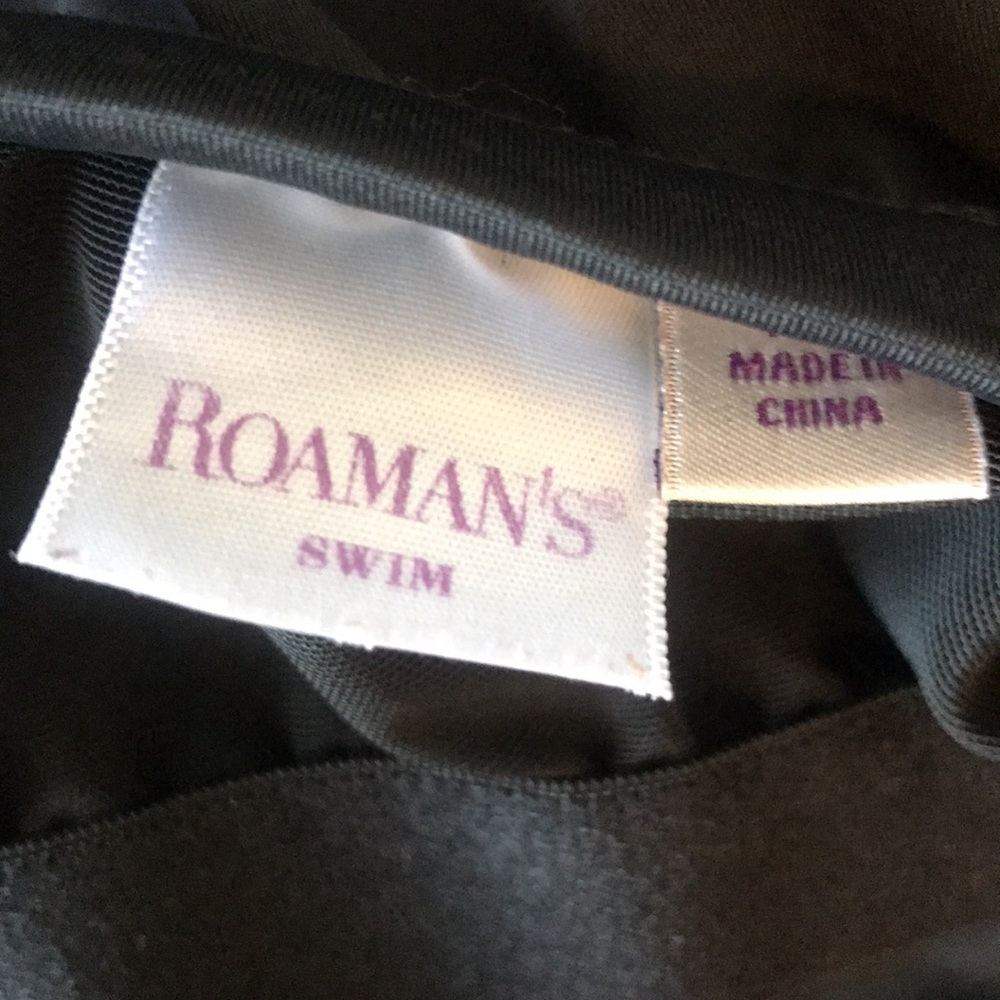 Roaman’s swim top - Picture 7 of 8